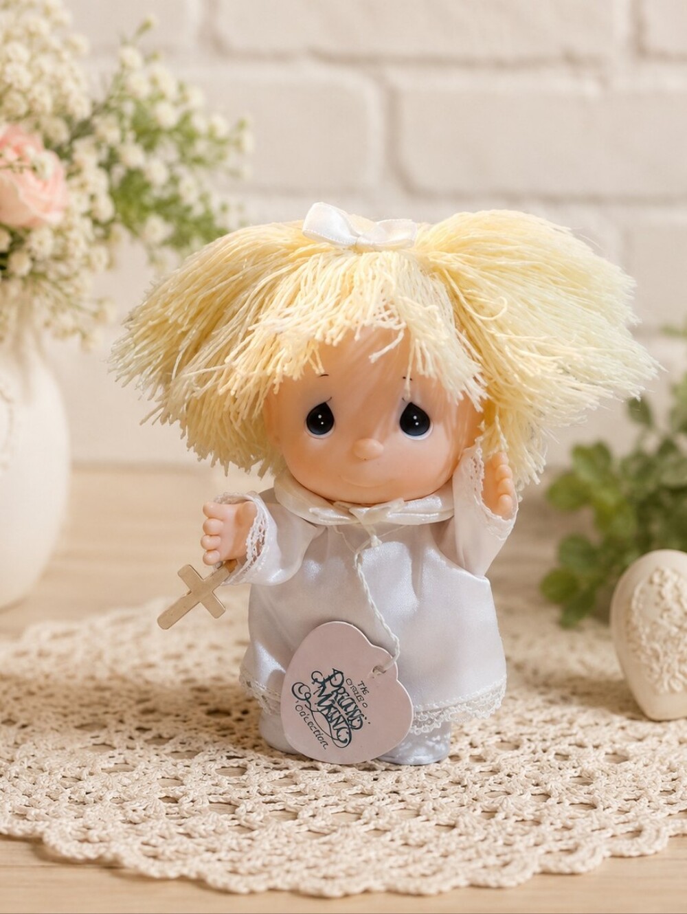 The ENESCO precious moments 1988 collectible hi babies